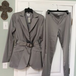 Cache piece outfit silver size 6 $350 suit